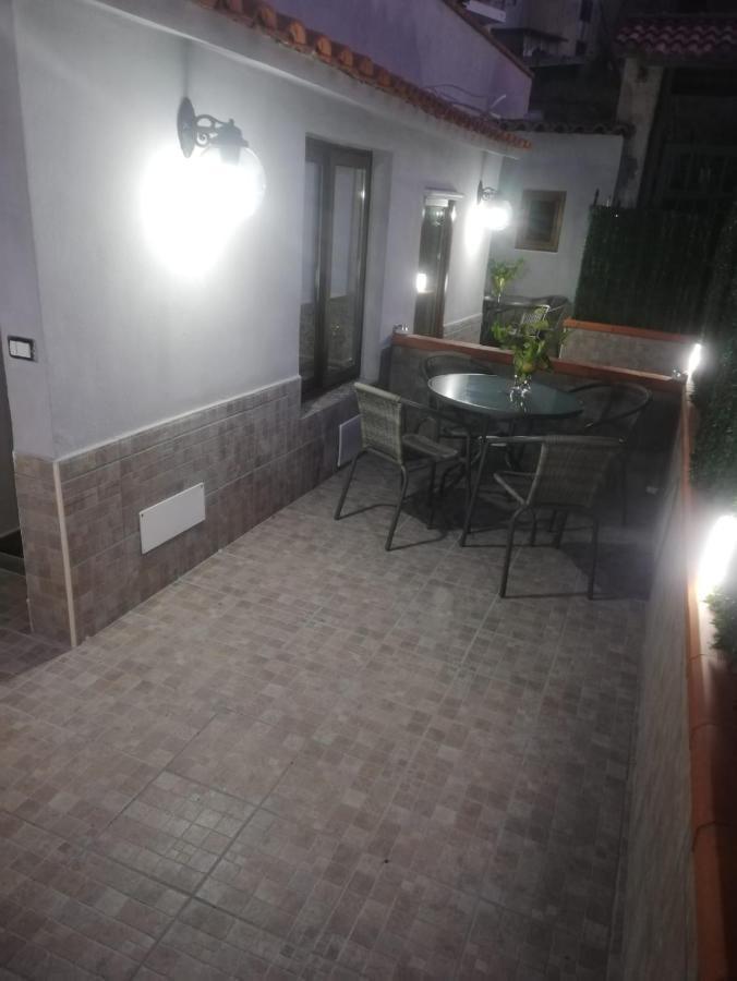 Maremonti Apartments Кастелламмаре-ді-Стабія Екстер'єр фото