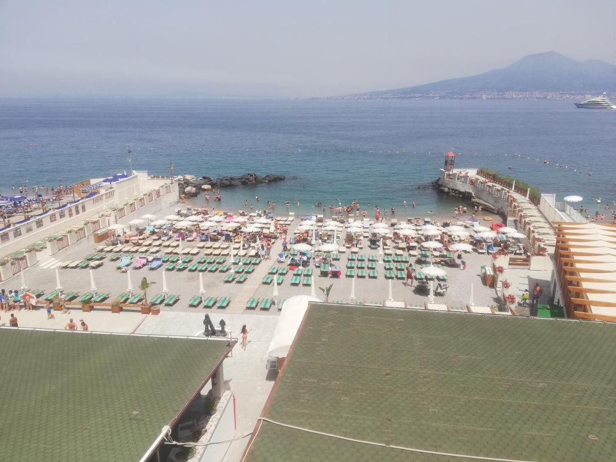 Maremonti Apartments Кастелламмаре-ді-Стабія Екстер'єр фото