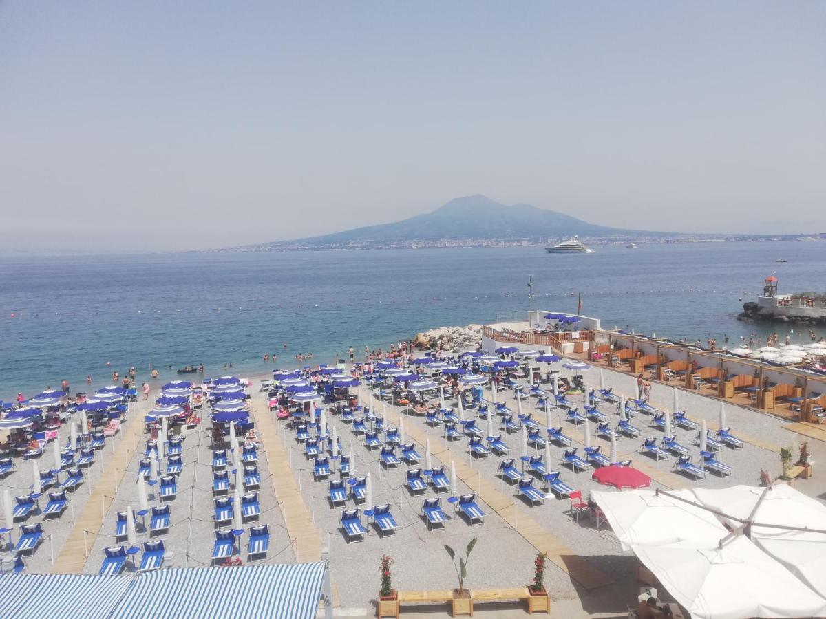 Maremonti Apartments Кастелламмаре-ді-Стабія Екстер'єр фото