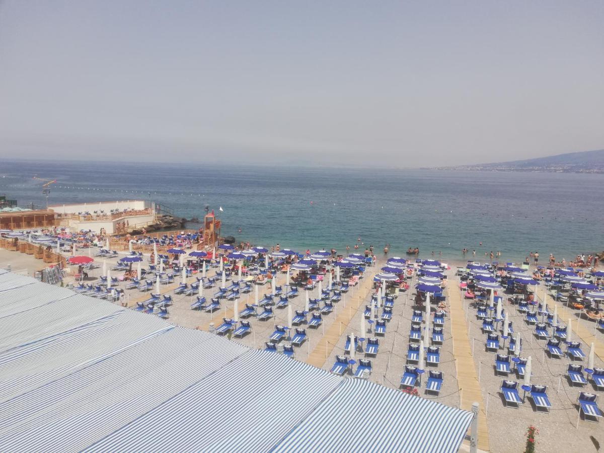 Maremonti Apartments Кастелламмаре-ді-Стабія Екстер'єр фото